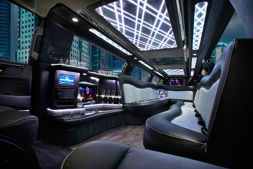 INFINITI-INTERIOR